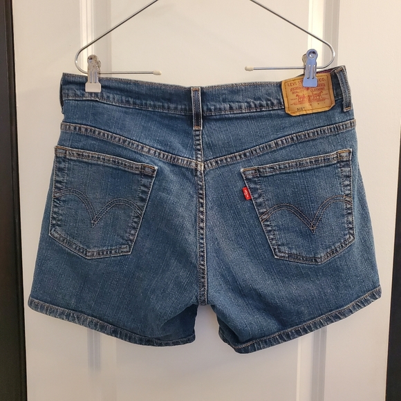 Levi's Nouveau 515 Shorts Sz 12 - Picture 4 of 5
